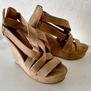 Chinese Laundry Suede Heels Size 7